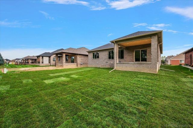 16468 Via Villagio Street, Macomb, MI 48042