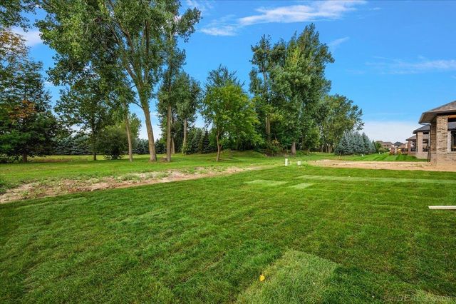 16468 Via Villagio Street, Macomb, MI 48042