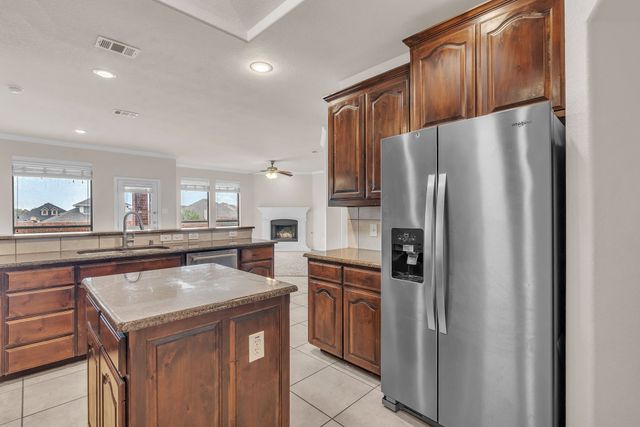 1602 Deer Crossing Drive, Arlington, TX 76002