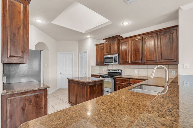 1602 Deer Crossing Drive, Arlington, TX 76002