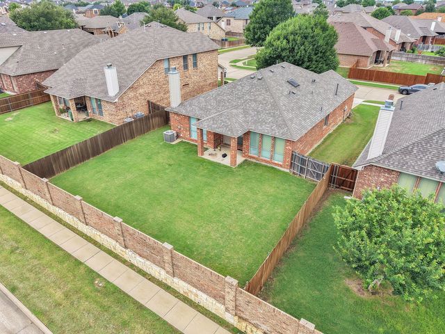 1602 Deer Crossing Drive, Arlington, TX 76002