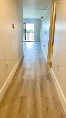 13800 SW 5th Court 209M, Pembroke Pines, FL 33027