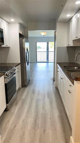 13800 SW 5th Court 209M, Pembroke Pines, FL 33027