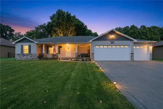 302 S Peach Tree Avenue, Lone Jack, MO 64070
