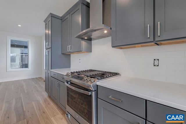 22F WARDELL CREST, Charlottesville, VA 22902