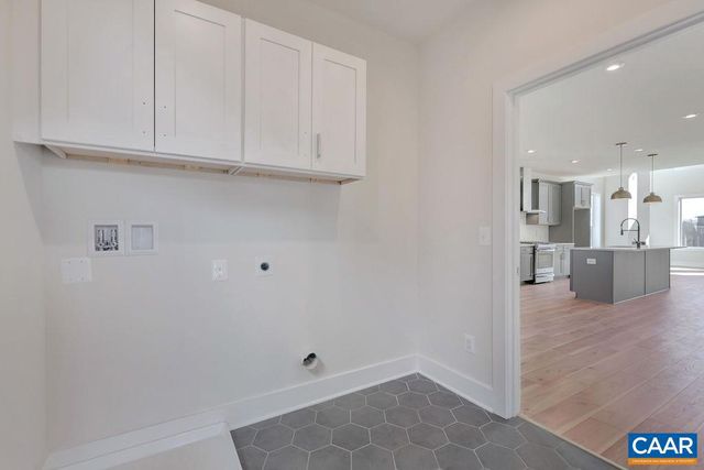 22F WARDELL CREST, Charlottesville, VA 22902