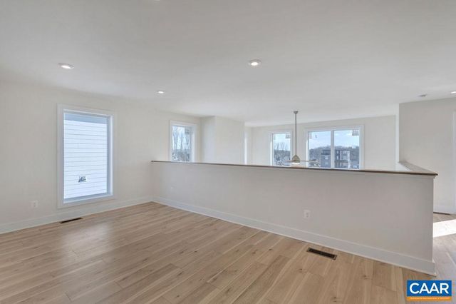 22F WARDELL CREST, Charlottesville, VA 22902
