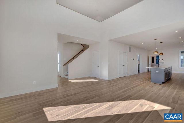 22F WARDELL CREST, Charlottesville, VA 22902