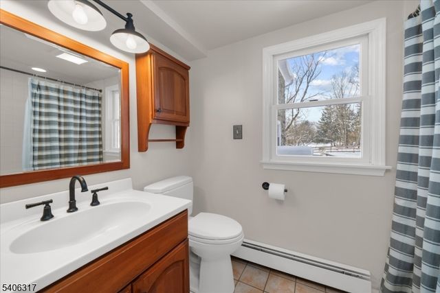 152 Warsaw Rd, Kingwood Twp., NJ 08825