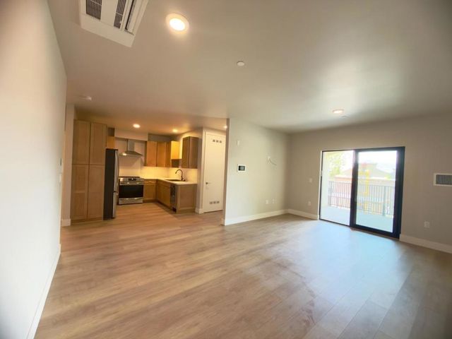 400 San Benito 203, Hollister, CA 95023
