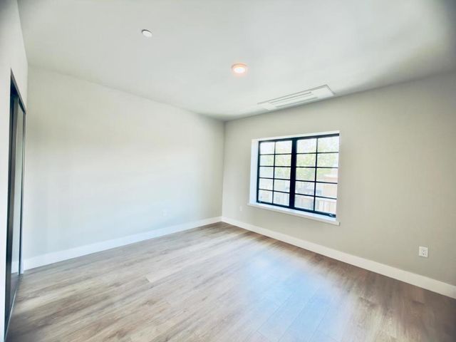 400 San Benito 203, Hollister, CA 95023