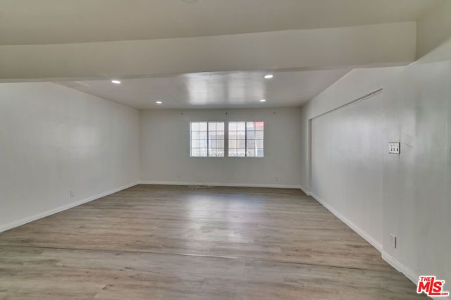 15013 Hartsook Street, Los Angeles, CA 91403