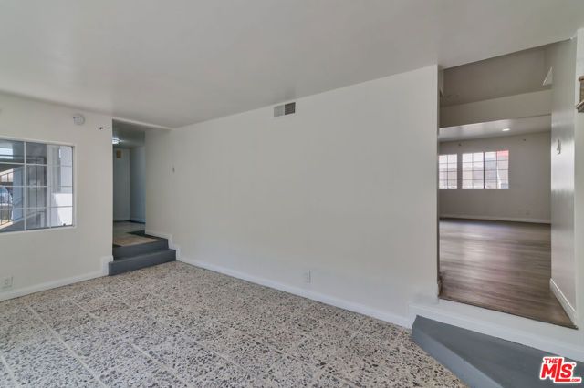 15013 Hartsook Street, Los Angeles, CA 91403
