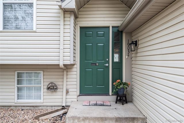 19034 E Carmel Circle, Aurora, CO 80011