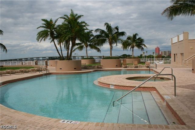 2090 W 1st ST E2605, Fort Myers, FL 33901