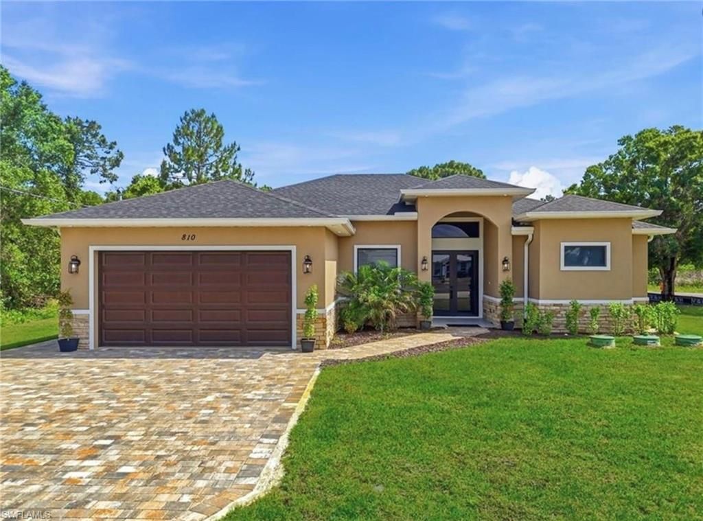 810 Sentinela BLVD, LEHIGH ACRES, FL 33974 — photo 2