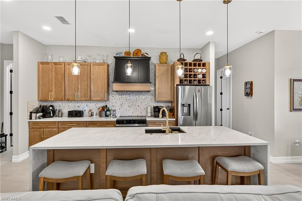 810 Sentinela BLVD, LEHIGH ACRES, FL 33974 — photo 4