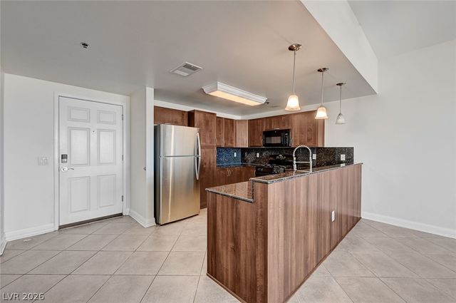 150 Las Vegas Boulevard 1804, Las Vegas, NV 89101