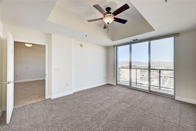 150 Las Vegas Boulevard 1804, Las Vegas, NV 89101