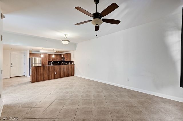 150 Las Vegas Boulevard 1804, Las Vegas, NV 89101