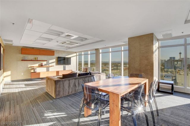 150 Las Vegas Boulevard 1804, Las Vegas, NV 89101