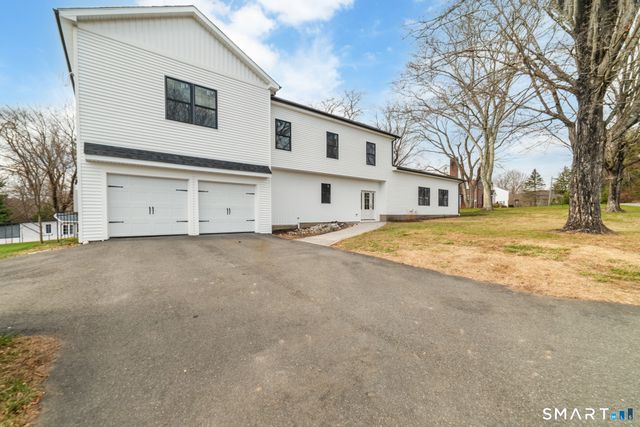 104 Eastfield Road, Waterbury, CT 06708