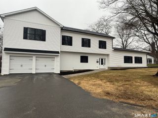 104 Eastfield Road, Waterbury, CT 06708