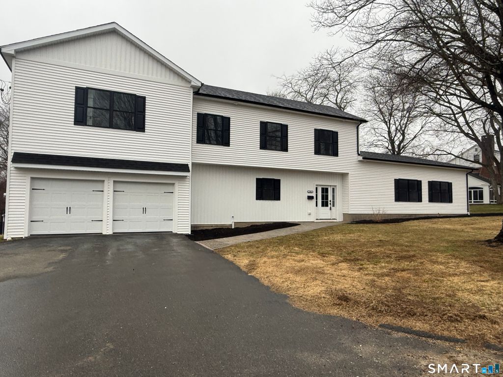 104 Eastfield Road, Waterbury, CT 06708