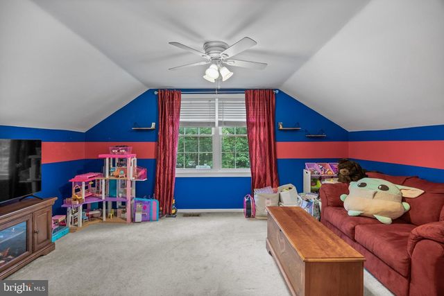 1 CORSHAM DR, Medford, NJ 08055