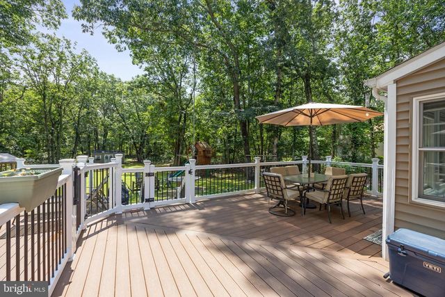 1 CORSHAM DR, Medford, NJ 08055