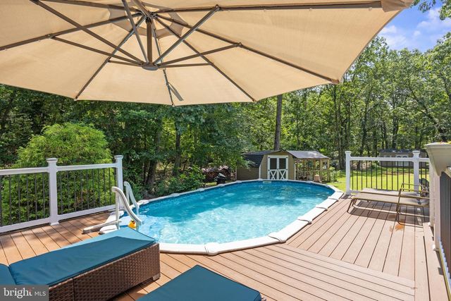 1 CORSHAM DR, Medford, NJ 08055
