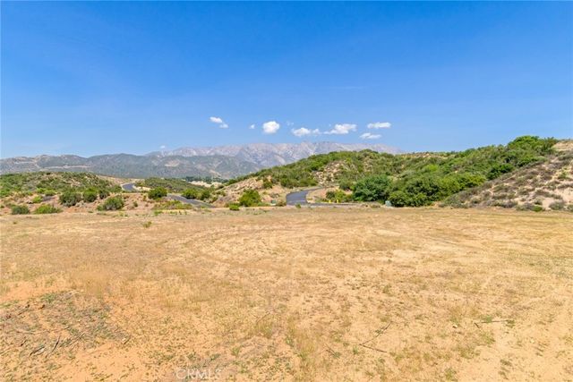 39525 Eastview Court, Yucaipa, CA 92399