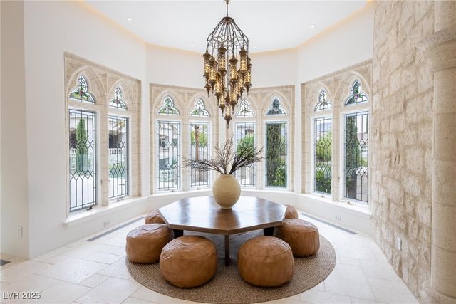 2928 Coast Line Court, Las Vegas, NV 89117