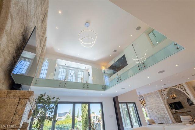 2928 Coast Line Court, Las Vegas, NV 89117