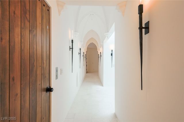 2928 Coast Line Court, Las Vegas, NV 89117