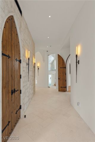 2928 Coast Line Court, Las Vegas, NV 89117