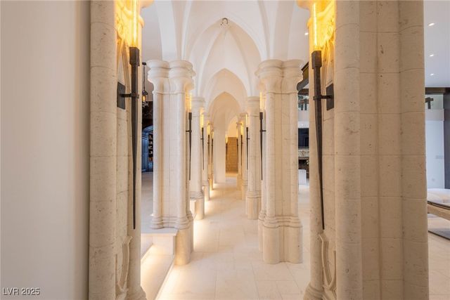 2928 Coast Line Court, Las Vegas, NV 89117