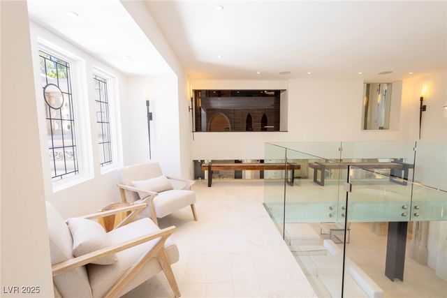 2928 Coast Line Court, Las Vegas, NV 89117