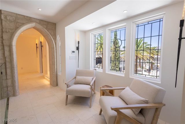 2928 Coast Line Court, Las Vegas, NV 89117