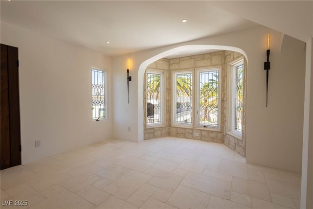 2928 Coast Line Court, Las Vegas, NV 89117