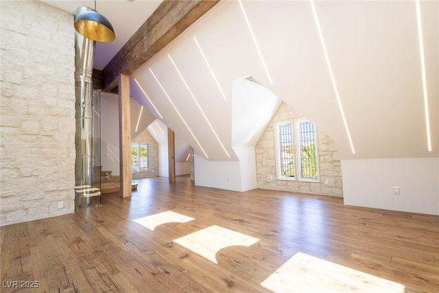 2928 Coast Line Court, Las Vegas, NV 89117