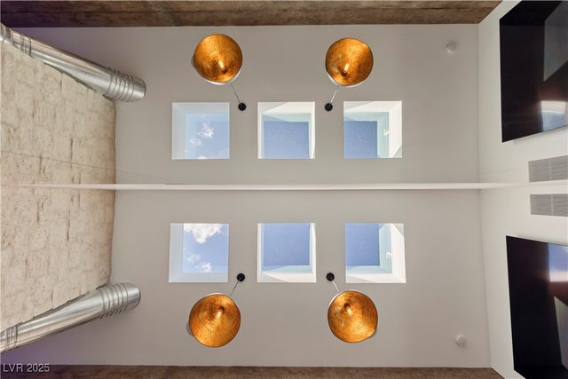 2928 Coast Line Court, Las Vegas, NV 89117