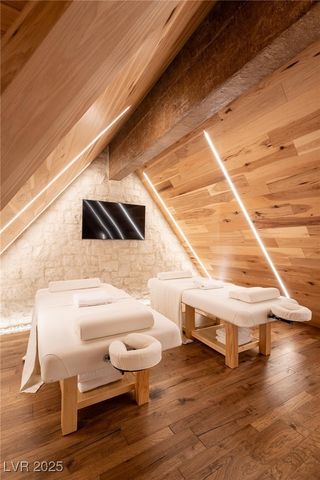 2928 Coast Line Court, Las Vegas, NV 89117