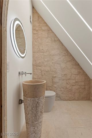 2928 Coast Line Court, Las Vegas, NV 89117