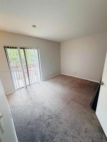 10157 NW 33rd St 4B, Coral Springs, FL 33065