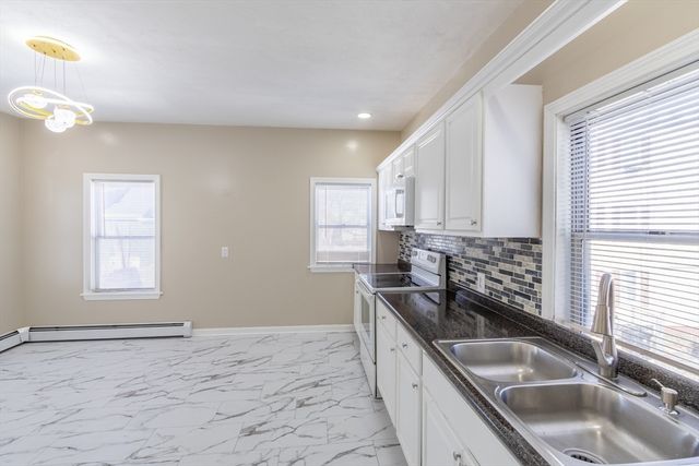 16 Hancock 2, Brockton, MA 02301