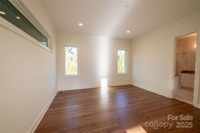 11 Kiftsgate Court, Asheville, NC 28804