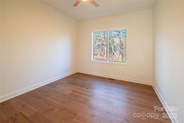 11 Kiftsgate Court, Asheville, NC 28804