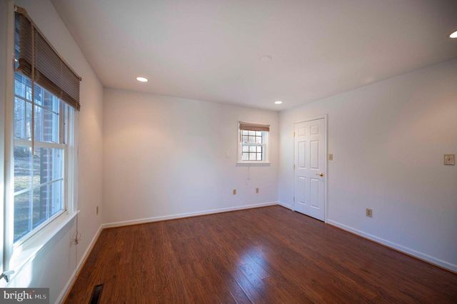 487 SKYLINE FOREST DR, Front Royal, VA 22630