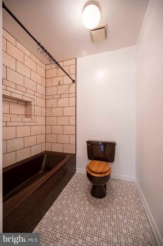 487 SKYLINE FOREST DR, Front Royal, VA 22630